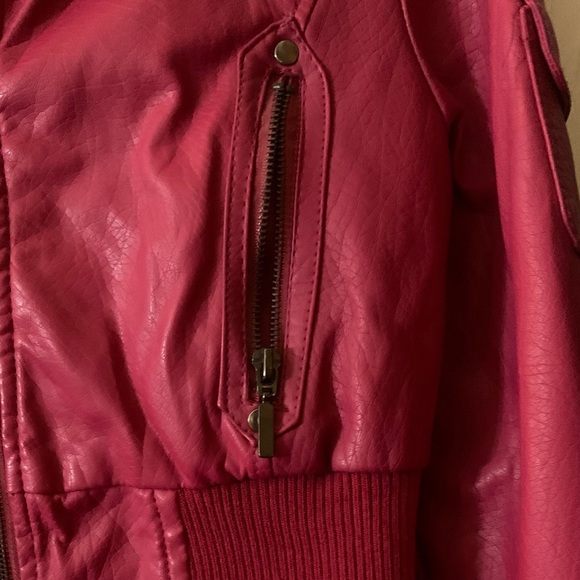 Red YOKI unique red leather Jacket from Girls Outerwear Collection SZ XL (18) - Picture 3 of 6